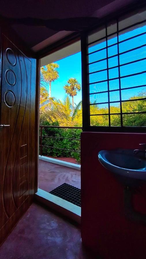 Travellers Tribe By Livelehood Habitat Albergue Auroville Exterior foto